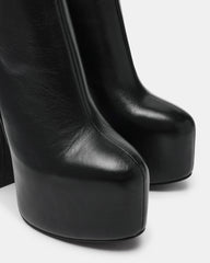 SCORN BLACK LEATHER