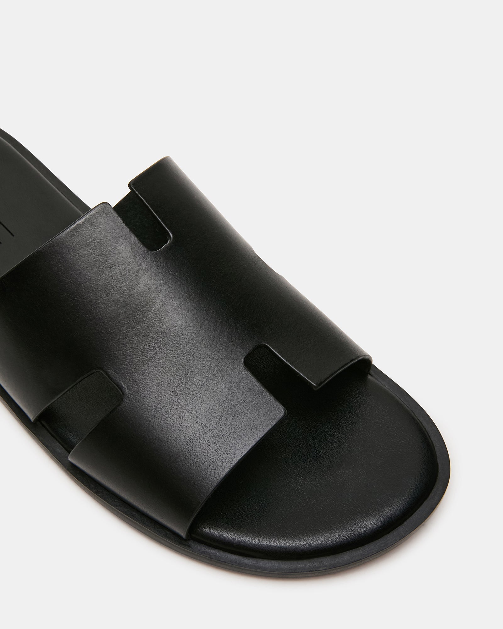 YUSSUF BLACK LEATHER