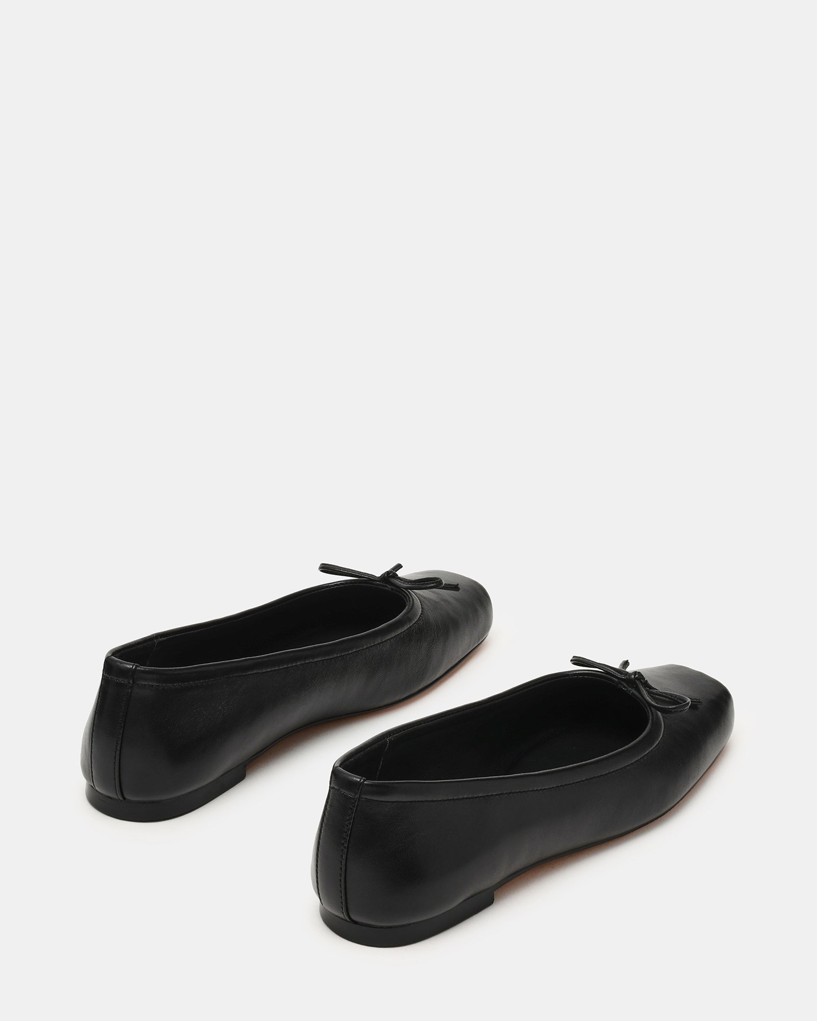 ELEVE BLACK LEATHER